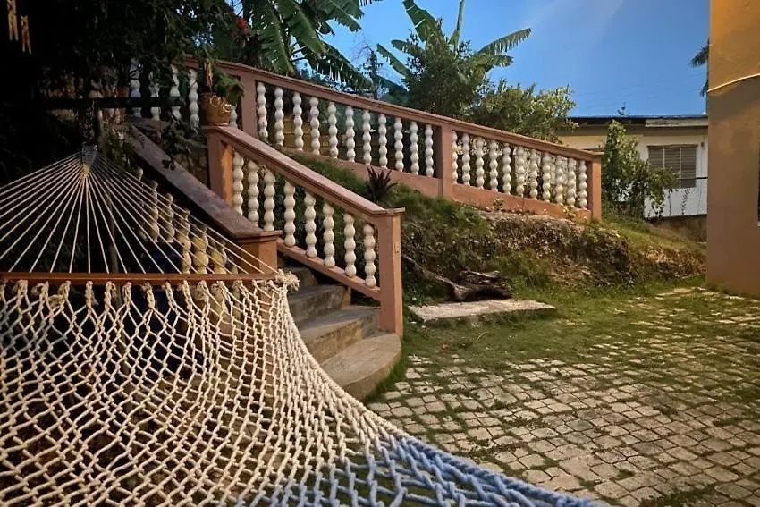 Yanceylargo Estate - Newly Renovated 7Br Beautiful Two-Story W Gorgeous Mountain View Villa Montego Bay
