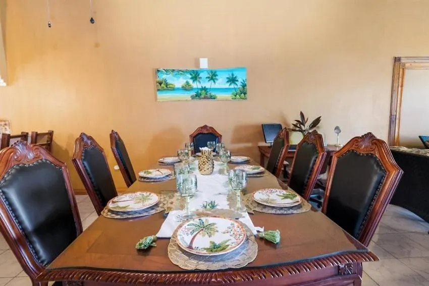 Yanceylargo Estate - Newly Renovated 7Br Beautiful Two-Story W Gorgeous Mountain View Villa Montego Bay