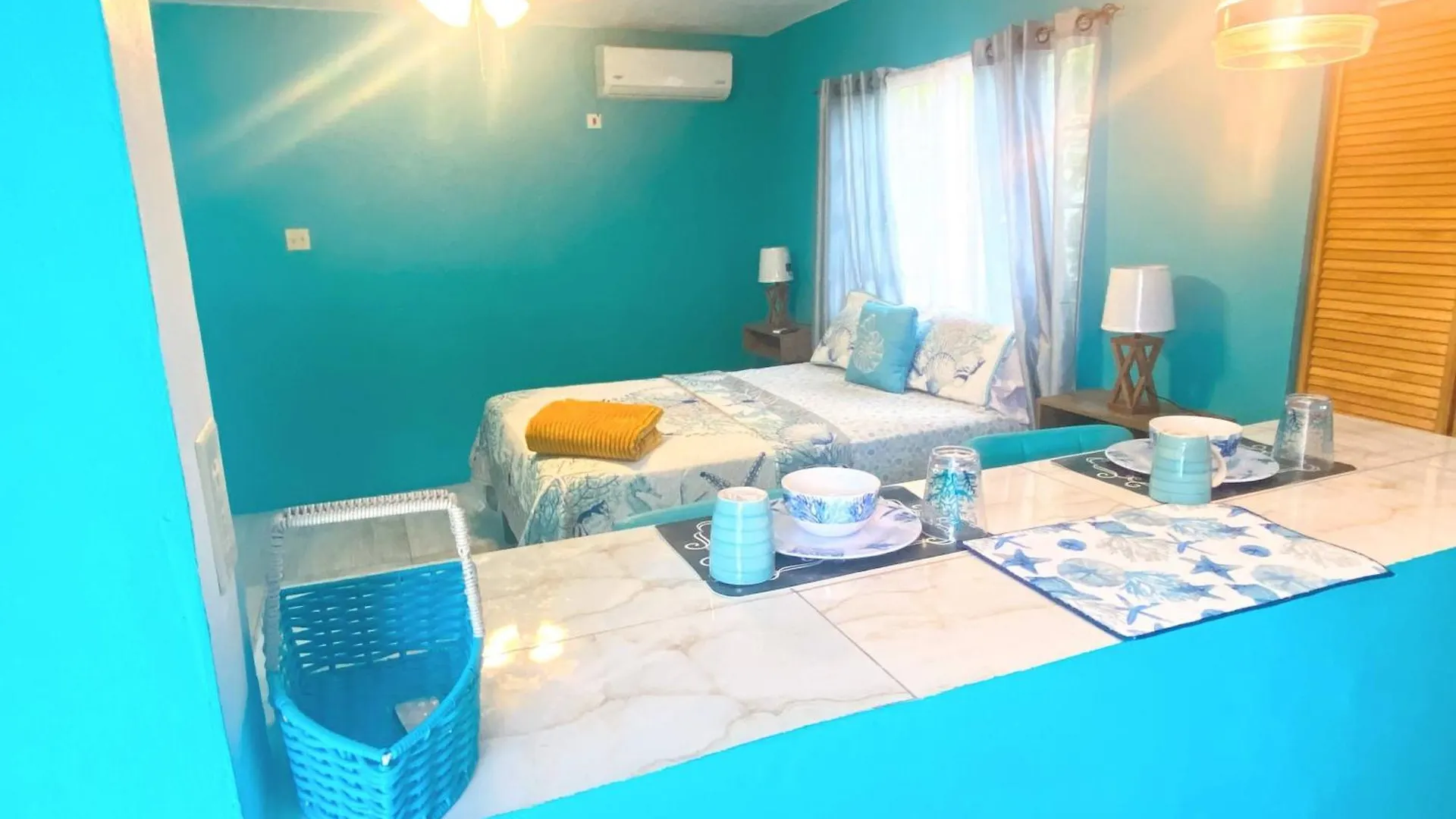 Yanceylargo Estate - Newly Renovated 7Br Beautiful Two-Story W Gorgeous Mountain View Villa Montego Bay Jamaica