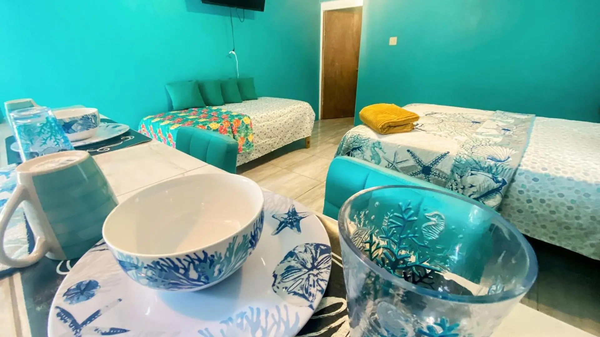 Yanceylargo Estate - Newly Renovated 7Br Beautiful Two-Story W Gorgeous Mountain View Villa Montego Bay Jamaica