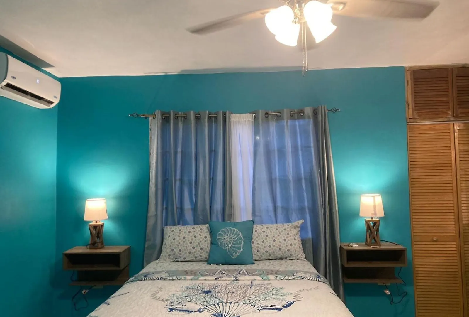 Yanceylargo Estate - Newly Renovated 7Br Beautiful Two-Story W Gorgeous Mountain View Villa Montego Bay