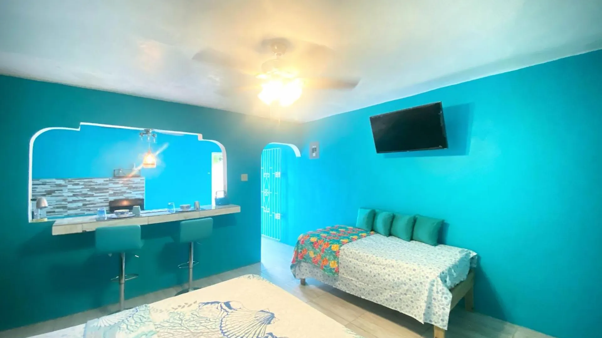 Yanceylargo Estate - Newly Renovated 7Br Beautiful Two-Story W Gorgeous Mountain View Villa Montego Bay